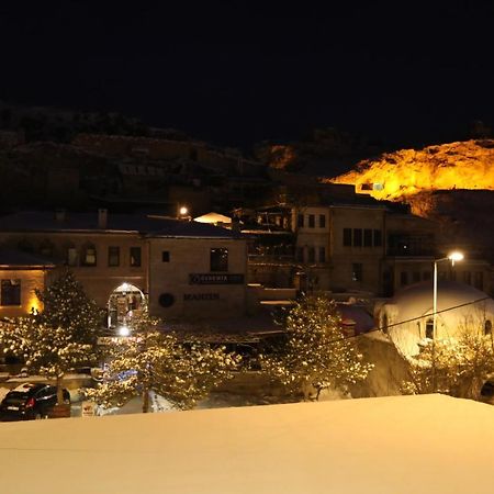 Orion Cave Hotel Юргюп Екстериор снимка