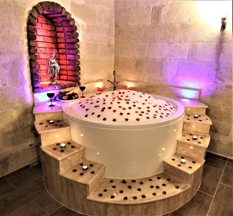 Orion Cave Hotel Юргюп Екстериор снимка