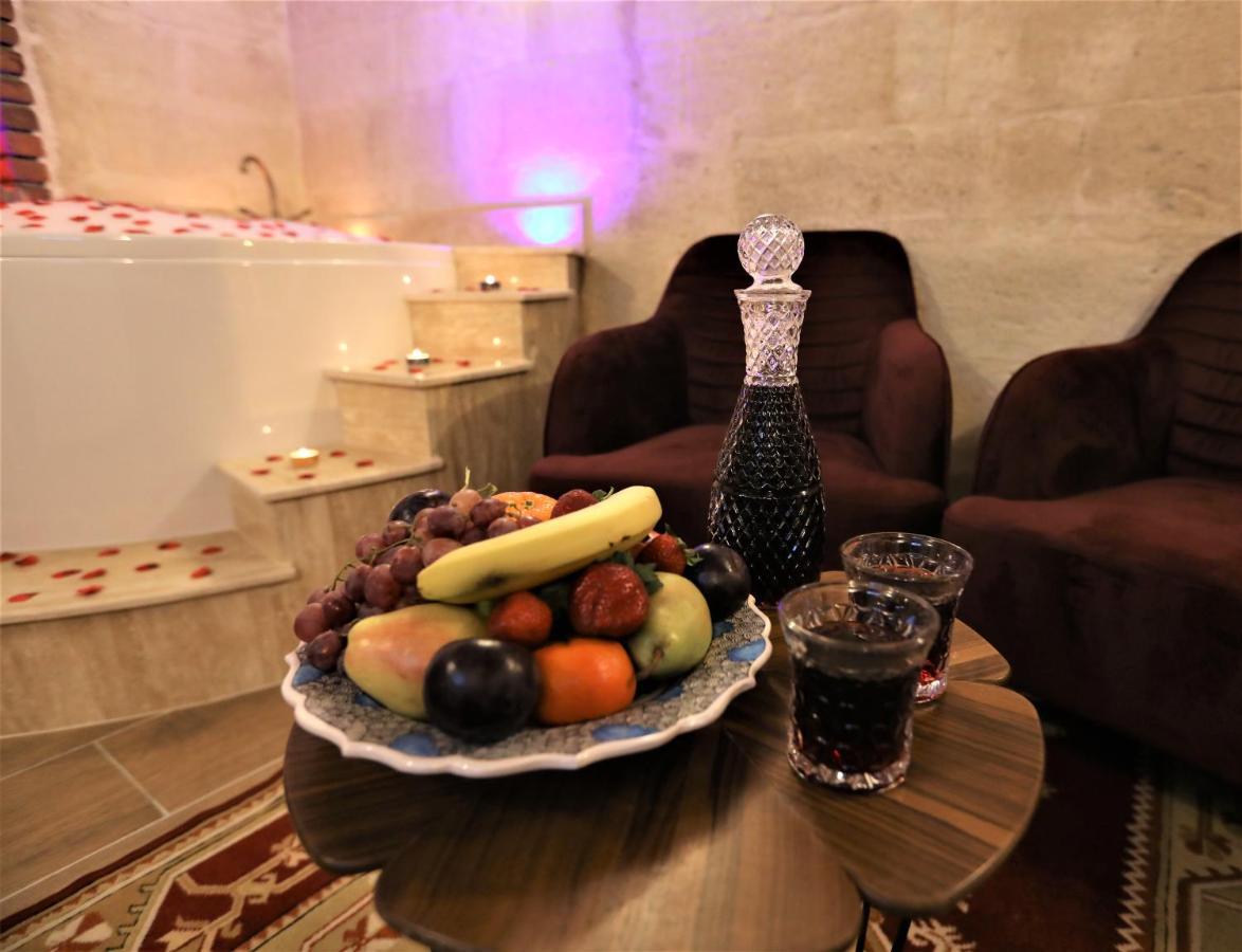 Orion Cave Hotel Юргюп Екстериор снимка