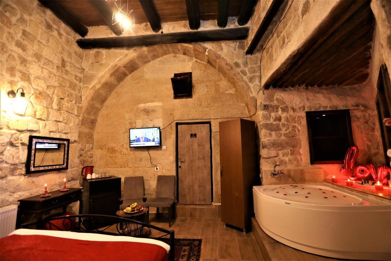 Orion Cave Hotel Юргюп Екстериор снимка